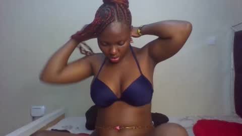 stormiiyy online show from November 19, 2025, 11:54 am