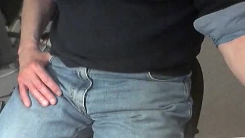 Dave online show from April 10, 2026, 8:57 pm