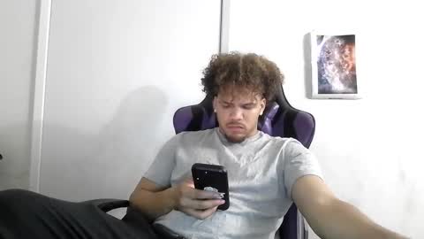 Dj online show from September 24, 2025, 5:44 am