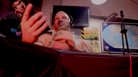 Snapshot of str8foryouguy chatting on October 22, 2025, 4:40 pm Str8 online show from October 22, 2025, 4:40 pm