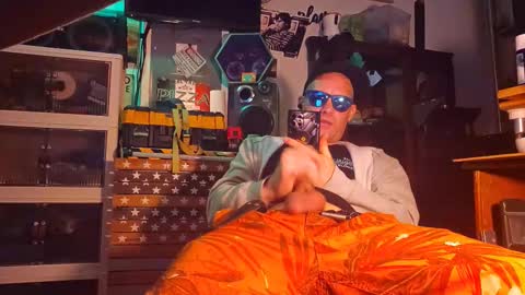 Snapshot of str8foryouguy chatting on October 31, 2025, 3:02 pm Str8 online show from October 31, 2025, 3:02 pm