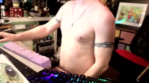 Str8 online show from April 12, 2026, 7:41 pm