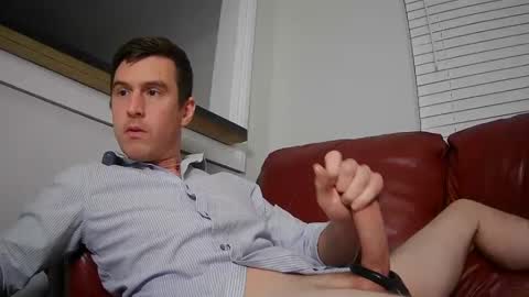 Snapshot of str8stuntcox chatting on December 2, 2024, 3:37 am Str8StuntCox online show from December 2, 2024, 3:37 am