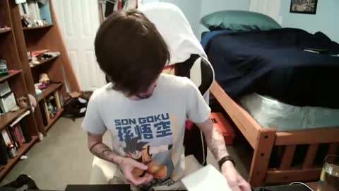 str8whiteboy21 online show from March 10, 2025, 4:03 pm