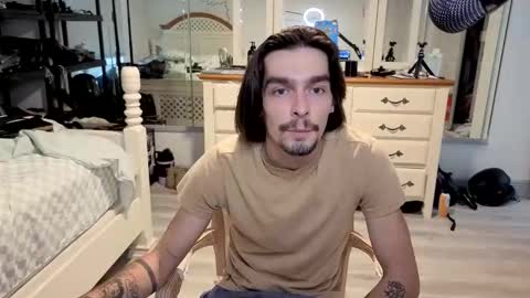 str8whiteboy21 online show from April 19, 2026, 8:44 pm