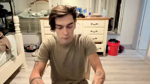 str8whiteboy21 online show from May 16, 2026, 7:38 am