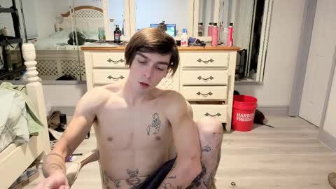 str8whiteboy21 online show from May 31, 2026, 8:32 am