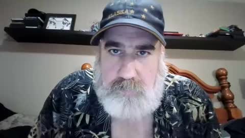 Straightbear4you online show from September 25, 2025, 10:13 pm