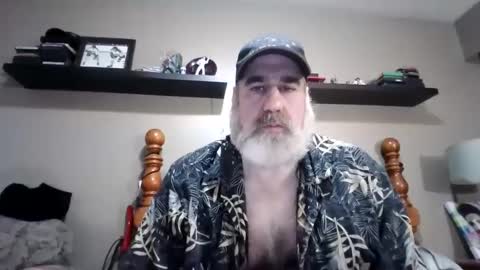 Straightbear4you online show from September 27, 2025, 3:22 am