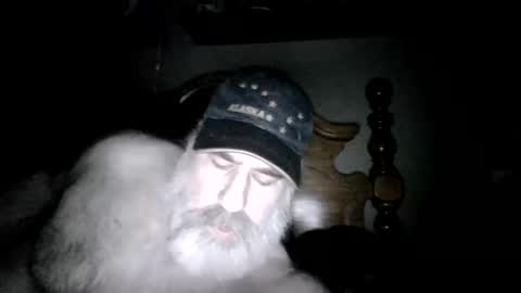Snapshot of straightbear4you chatting on March 25, 2026, 12:00 pm Straightbear4you online show from March 25, 2026, 12:00 pm