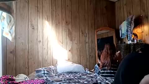 straighttoy online show from January 15, 2026, 4:22 pm