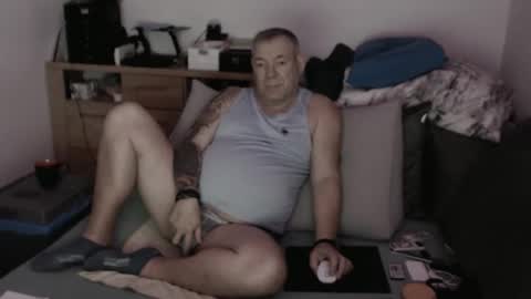 Stranger online show from October 17, 2025, 8:44 pm