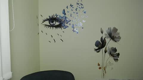 Amalia online show from December 6, 2024, 1:11 pm