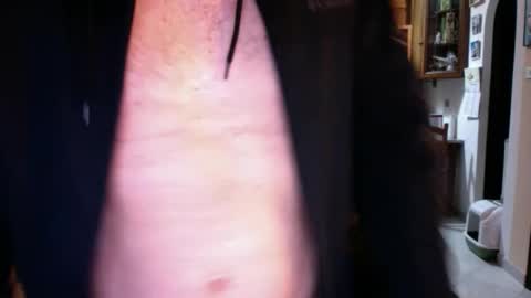 send me pics  if you want online show from October 21, 2025, 5:02 pm