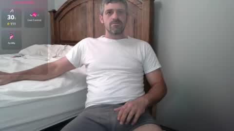 Snapshot of strangeratnight87 chatting on July 7, 2026, 2:32 pm strangeratnight87 online show from July 7, 2026, 2:32 pm