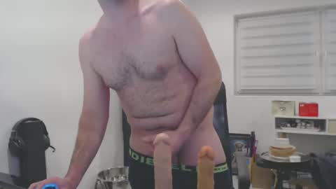 Snapshot of straponloverboy chatting on February 5, 2025, 8:14 pm ImYours online show from February 5, 2025, 8:14 pm