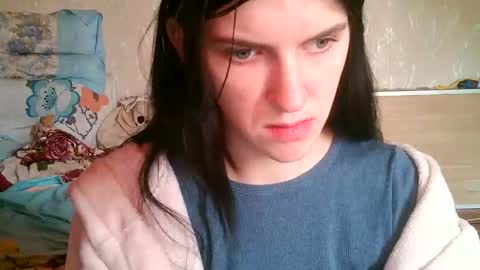 Strawberry Storm online show from April 23, 2026, 12:51 pm