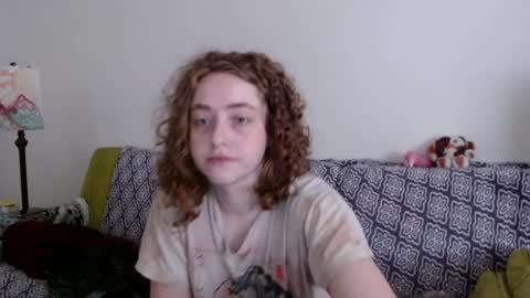 Strawberrylotsacake online show from March 27, 2026, 12:49 pm