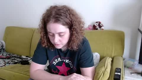 Snapshot of strawberrylotsacake chatting on May 19, 2026, 4:35 pm Strawberrylotsacake online show from May 19, 2026, 4:35 pm