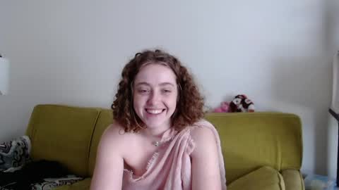Snapshot of strawberrylotsacake chatting on May 21, 2026, 4:47 pm Strawberrylotsacake online show from May 21, 2026, 4:47 pm