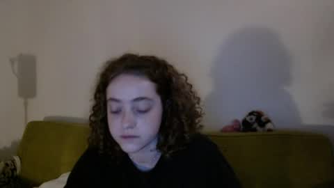 Snapshot of strawberrylotsacake chatting on May 24, 2026, 10:42 am Strawberrylotsacake online show from May 24, 2026, 10:42 am
