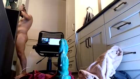 stretchmeout7_5 online show from February 3, 2025, 2:03 am