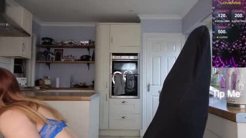 Amorina online show from February 21, 2025, 10:28 am