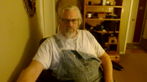 Snapshot of stroknpoker chatting on March 2, 2025, 12:11 pm stroknpoker online show from March 2, 2025, 12:11 pm