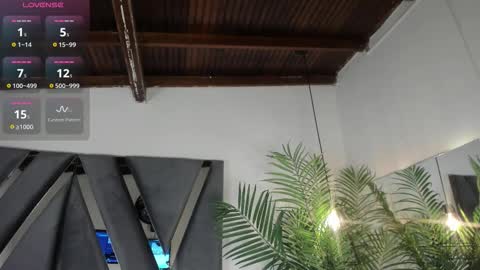 Alexa   online show from December 15, 2025, 10:52 am