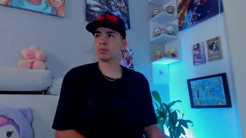 Snapshot of strong_rock69 chatting on May 18, 2026, 5:19 pm strong_rock69 online show from May 18, 2026, 5:19 pm