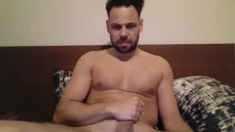 Handsome guy online show from January 19, 2025, 10:49 pm
