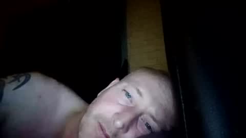 stu_art83 online show from June 15, 2026, 11:40 pm