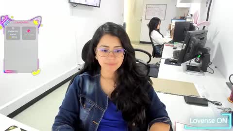 studcb_ online show from September 11, 2025, 6:52 pm