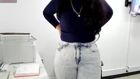 studcb_ online show from November 13, 2025, 5:23 pm