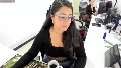 studcb_ online show from November 20, 2025, 4:40 pm