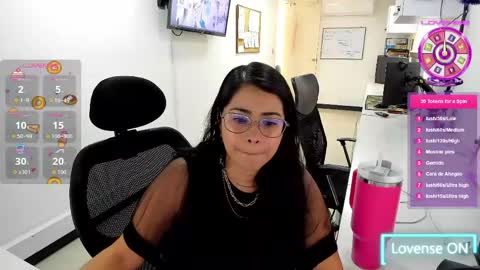 studcb_ online show from April 18, 2026, 3:27 pm