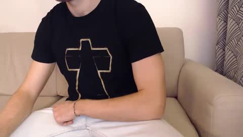 Snapshot of studfromparis chatting on February 1, 2025, 6:40 pm Stud From Paris online show from February 1, 2025, 6:40 pm