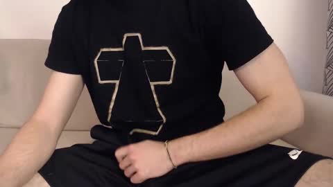 Snapshot of studfromparis chatting on February 12, 2025, 2:43 pm Stud From Paris online show from February 12, 2025, 2:43 pm