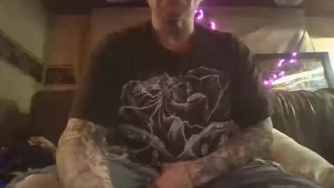 Snapshot of studio311 chatting on November 28, 2025, 9:01 am studio311 online show from November 28, 2025, 9:01 am