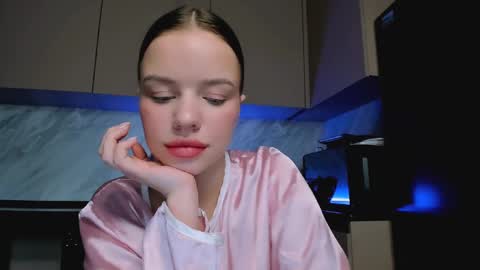 Mary online show from December 12, 2024, 7:52 am