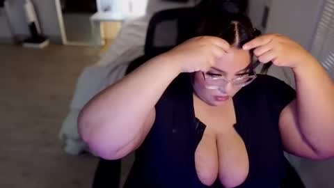 stunnahaus online show from June 22, 2026, 6:10 am