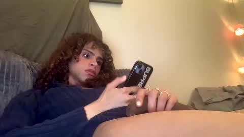 stxllaxcx online show from April 16, 2026, 9:39 pm