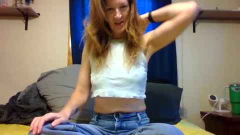 sub4you69brat online show from November 3, 2025, 4:19 pm