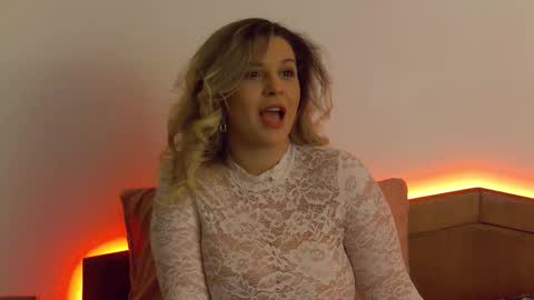 Carla online show from March 4, 2026, 11:11 pm