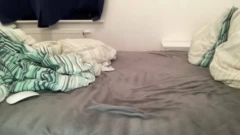 submissive199 online show from November 28, 2025, 9:39 pm