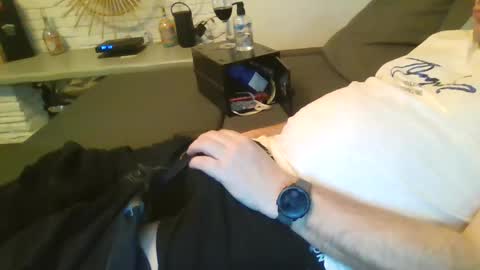 Snapshot of submissivguy chatting on December 8, 2024, 8:15 pm submissivguy online show from December 8, 2024, 8:15 pm