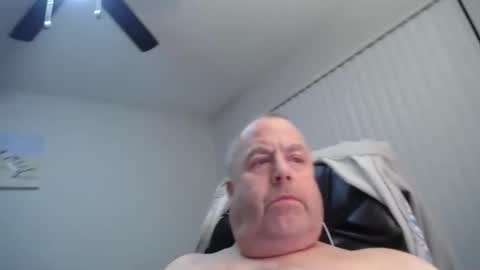 subswitchuser online show from December 18, 2024, 11:24 am