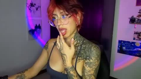 Snapshot of succubus_girl_ chatting on July 15, 2026, 2:28 am Alexy online show from July 15, 2026, 2:28 am