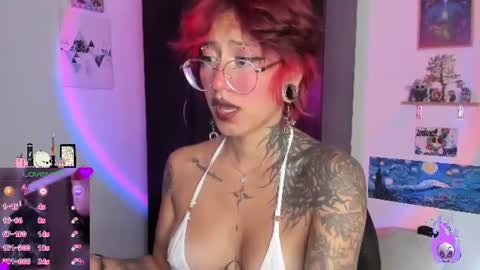 Snapshot of succubus_girl_ chatting on July 22, 2026, 2:20 pm Alexy online show from July 22, 2026, 2:20 pm