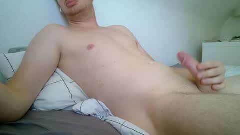 Snapshot of suck_me_bby chatting on June 27, 2026, 1:06 pm suck_me_bby online show from June 27, 2026, 1:06 pm